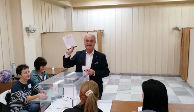Проф. Иван Върляков: Гласувах за бъдещето и просперитета на Стара Загора