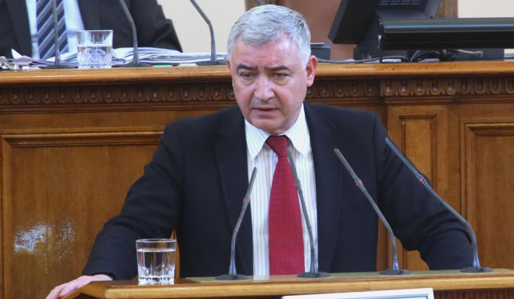 Мерджанов пита Бъчварова: Ще приемете ли оставката на ректорa на МВР, защото не е съгласен с промените в Закона за МВР?