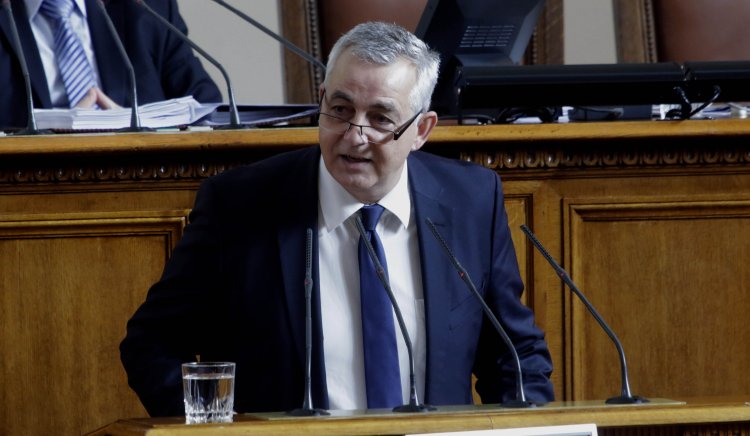 Емил Райнов: Министърът в оставка успя да остави пръстов отпечатък в българското здравеопазване