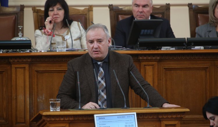 Атанас Костадинов : Поредната смяна на министър не променя погрешната политика на това управление