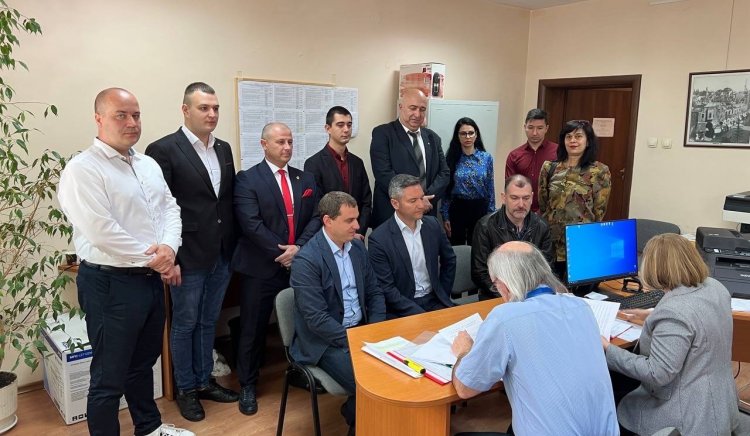 Кристиан Вигенин и Иван Петков регистрираха листата на БСП за Парламентарните избори в Пловдив