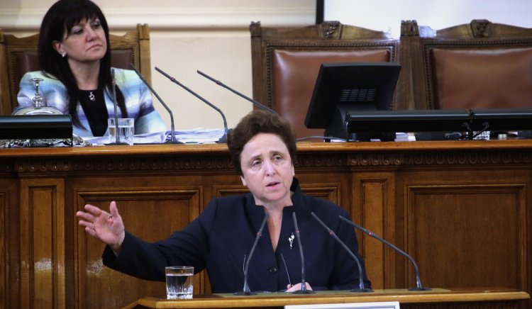 Дора Янкова: С бюджета за 2018 г. ГЕРБ остави развитието на здравеопазването във фризера