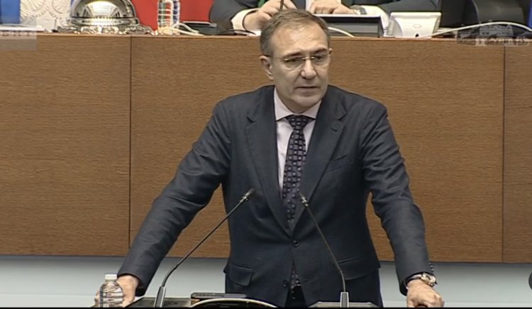 Борислав Гуцанов: Със закон легитимирате грабеж от 35 млрд. евро, заробвайки България