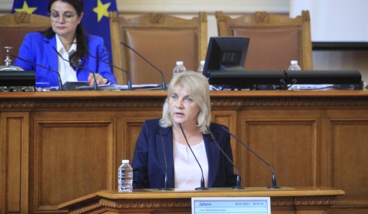 Мая Димитрова: Необходими са мерки, за да не чакат излизащите през ГКПП „Кардам“ над 24 часа