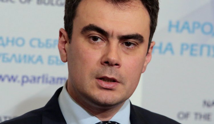 Жельо Бойчев: Здравният министър Петър Москов е пуснал търг за 1 млрд. и 200 милиона лева