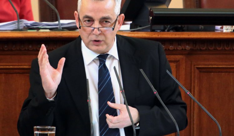 Емил Райнов: Отговорни за случващото се в здравеопазването са управляващите и техният министър