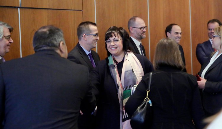 Председателят на НС на БСП Корнелия Нинова проведе работна среща с посланиците на страните - членки на ЕС