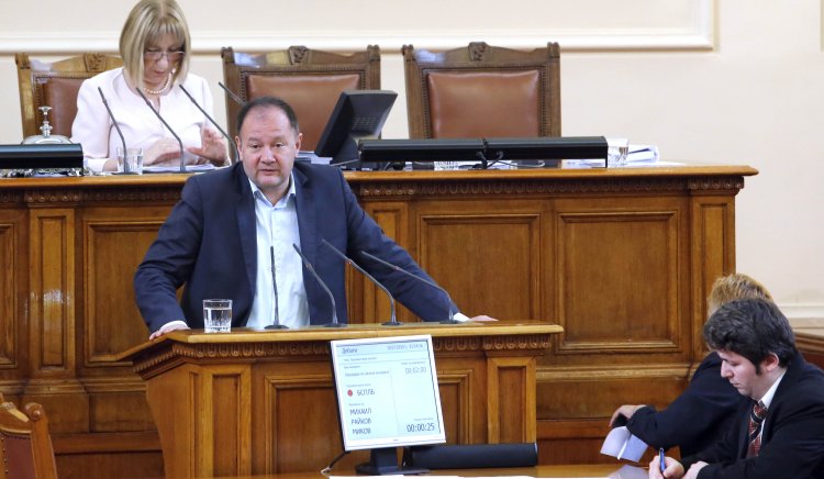 Михаил Миков: Кабинетът се държи неуважително към Народното събрание
