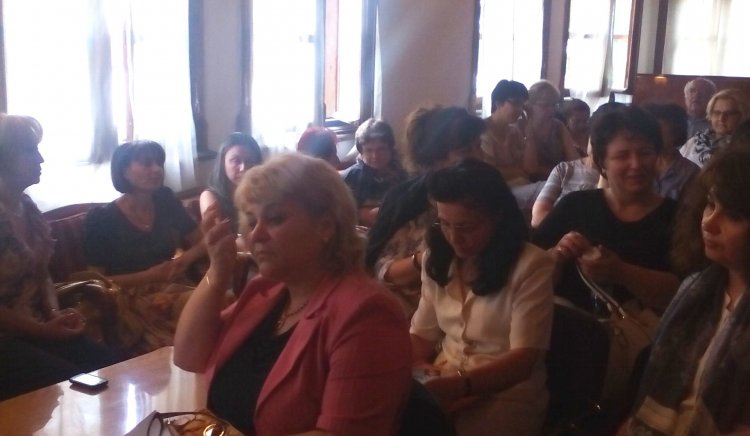 Проблемите в образованието обсъдиха на кръгла маса в Пловдив