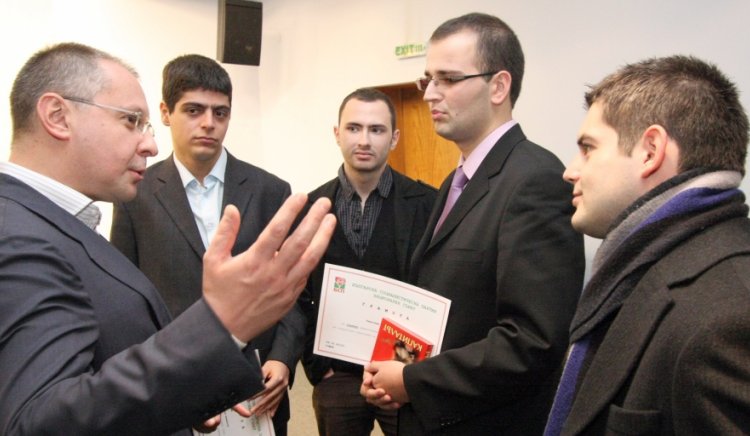 Сергей Станишев: Важно е младите хора да намират реализация в България 