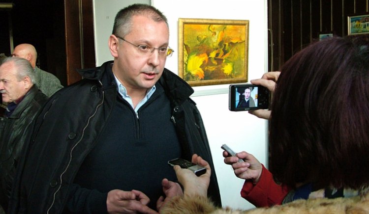 Станишев: Първанов трябва да отговори на редица въпроси