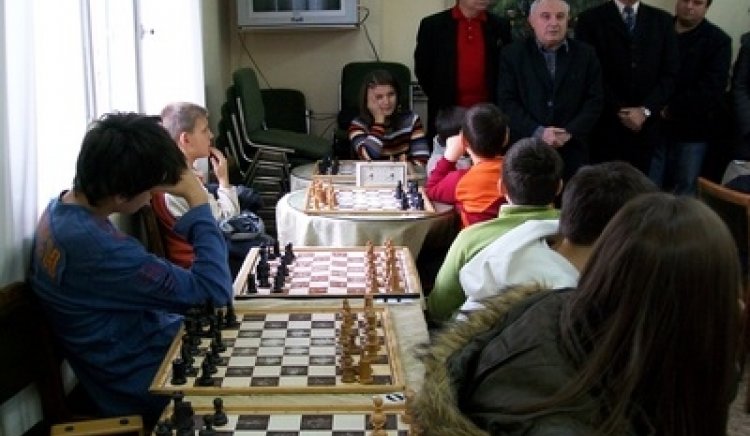 БСП-Благоевград проведе шахматен турнир в памет на Васил Сотиров