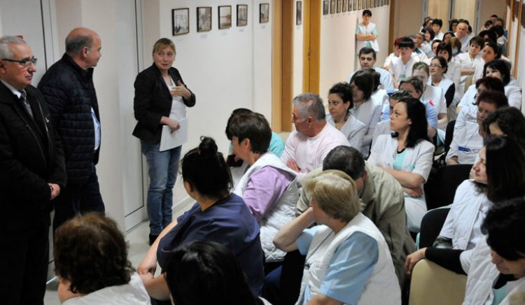 Елена Йончева пред лекари в Свиленград: В българското здравеопазване се извършиха престъпления