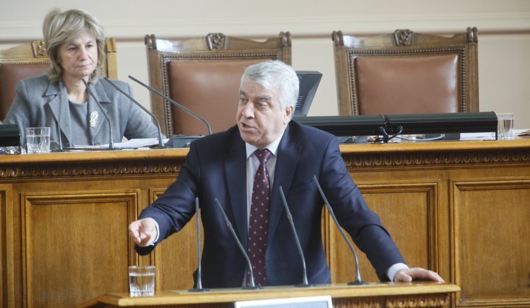 Румен Гечев: Преговорите за присъединяването на България към еврозоната приключиха с „доброволното” съгласие с унизителен списък от условия