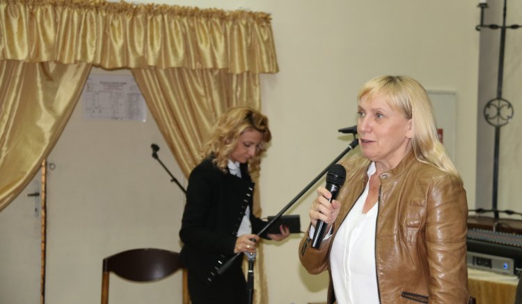 Елена Йончева в Благоевград: Ако въпросът е кога ще победим, отговорът е- на 26 май