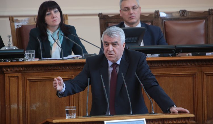 Проф. Гечев: Искаме разискване за управление на държавния дълг и неговото обвързване с българската икономика