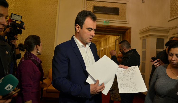 Жельо Бойчев: Повдигнати са обвинения на бившия областен управител на София за сделката с Царските конюшни