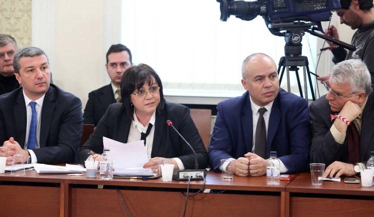 Корнелия Нинова: Борисов няколко пъти излъга. Държавата се е ангажирала по сделката с ЧЕЗ