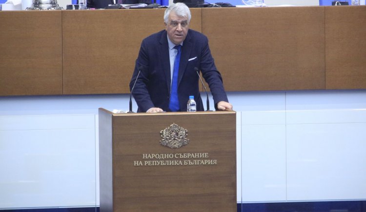   Румен Гечев, БСП: Правителството подари 50 млн. лева от българските пари на „Първа инвестиционна банка“