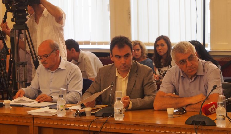 Жельо Бойчев:  Борисов да дойде в комисията за НДК и да каже- коя сила е позволила да се случва тези злоупотреби