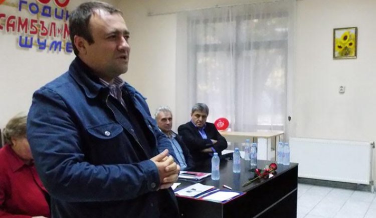 Иван Иванов пред граждани в Шумен: Не ви трябва кмет, който тепърва ще се учи