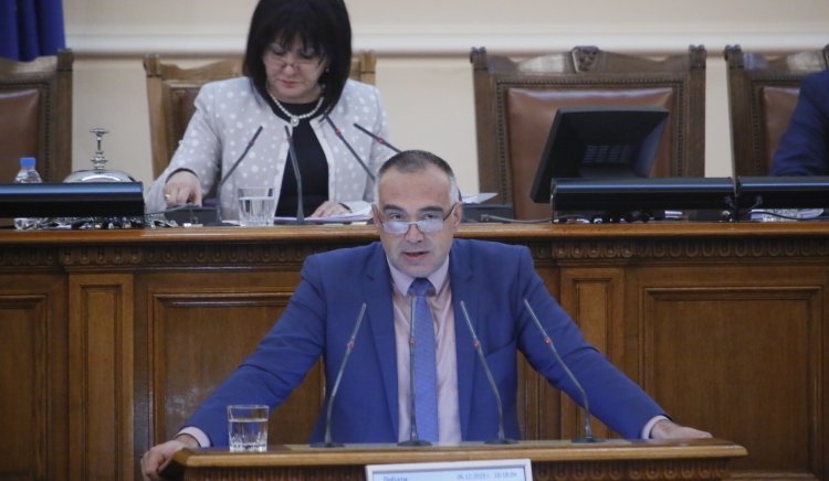 Антон Кутев: Законодателството трябва да гарантира редакционната независимост на медиите