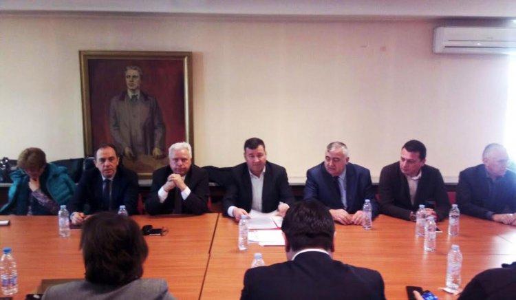 Социалистите в София-област, Благоевград и Пазарджик посрещнаха с аплодисменти водачите си