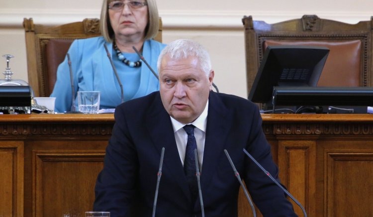 Васил Антонов към министър Петкова: Какво се случва АЕЦ „Белене“, като разнасяте реакторите като мускалчетата на Бай Ганьо за продажба?