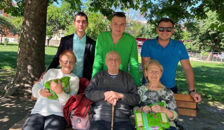 Социалистите в Пловдив с подкрепа за възрастните хора в кампанията на БСП „Солидарен Великден”