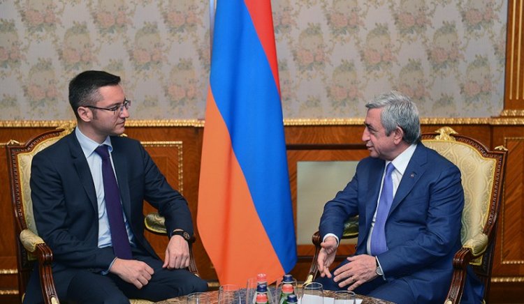 В Армения Кристиан Вигенин призова за парламентарна подкрепа за мирното разрешаване на конфликта в Нагорни Карабах