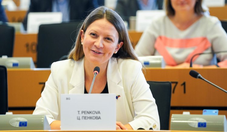 Цветелина Пенкова e избрана за заместник-председател на Комисията по енергетика в Европейския парламент