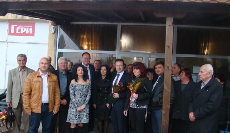 Миков в Семчиново: Без развитие на стопанската дейност, ще има пътища, но не и хора