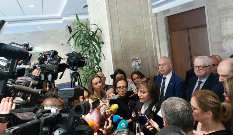 Изявление на лидера на БСП Корнелия Нинова пред медии, в кулоарите на НС: