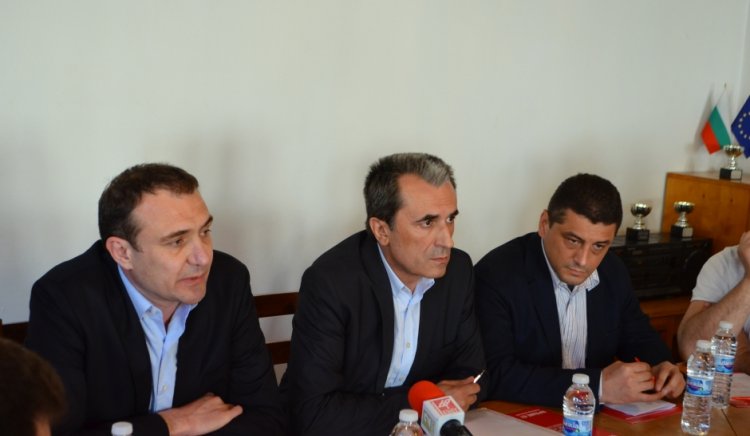 Депутати от Коалиция за България ще работят за гаранционен фонд за корабния бизнес