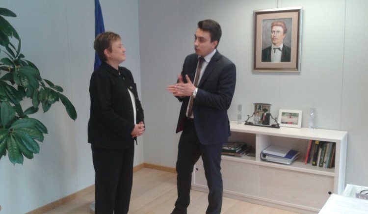 Момчил Неков се срещна с Кристалина Георгиева за компенсациите за наводненията в България