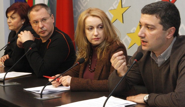 БСП даде срок на правителството да спре обедняването на българите и обяви, че готви социални протести  