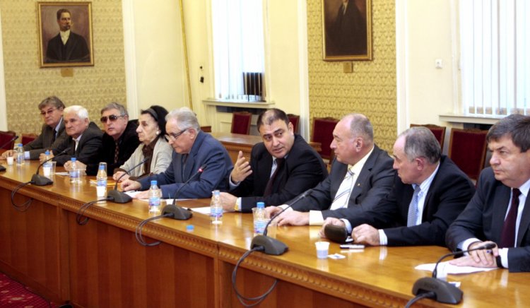 Депутатите от ПГКБ ще предложат промени в Закона за арендата в земеделието