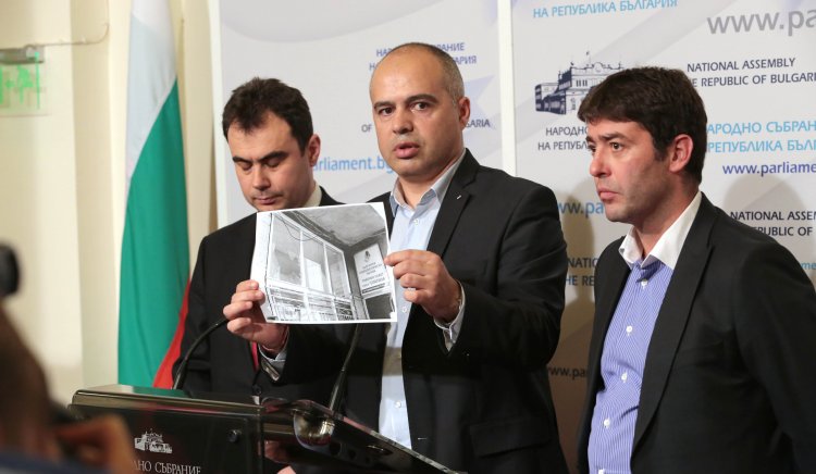 Георги Свиленски: Когато БСП приема декларация против омразата, се посяга на офис на партията