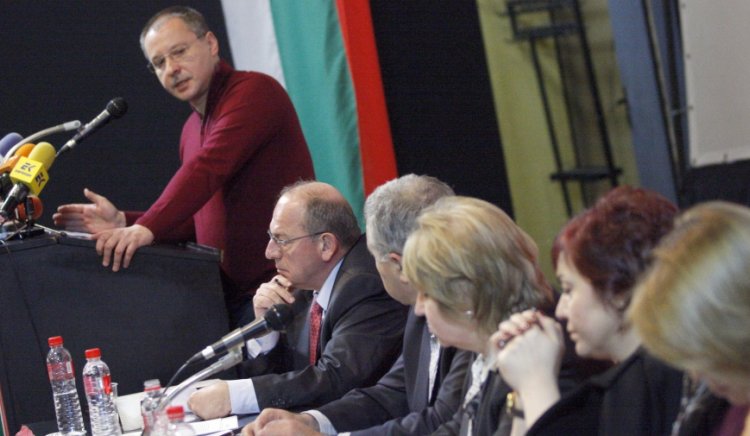 Правителството на ГЕРБ отдалечава България от европейските принципи на управление 