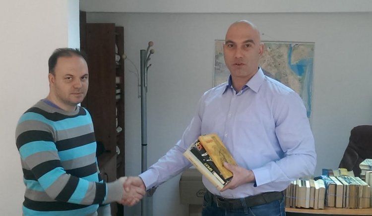 Николай Тишев се включи в кампанията на Младежкото обединение „Солидарно четене“