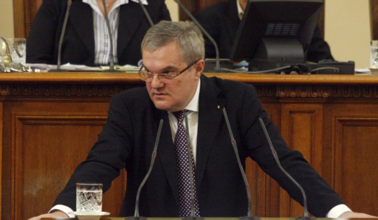 Румен Петков: Трайчо Трайков да освободи министерския пост