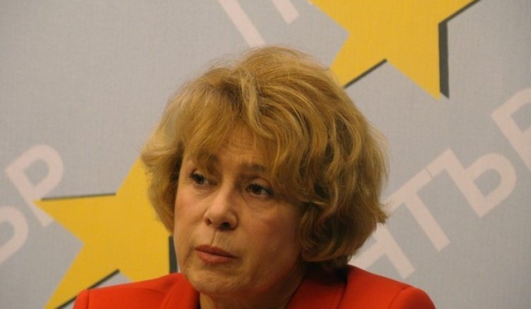 Според Емилия Масларова, изнесените срещу нея сигнали от Комисията за борба с корупцията са анонимни