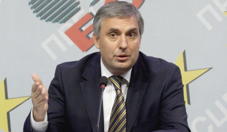 Ивайло Калфин призова Росен Плевнелиев на дебат за приоритетите на България     