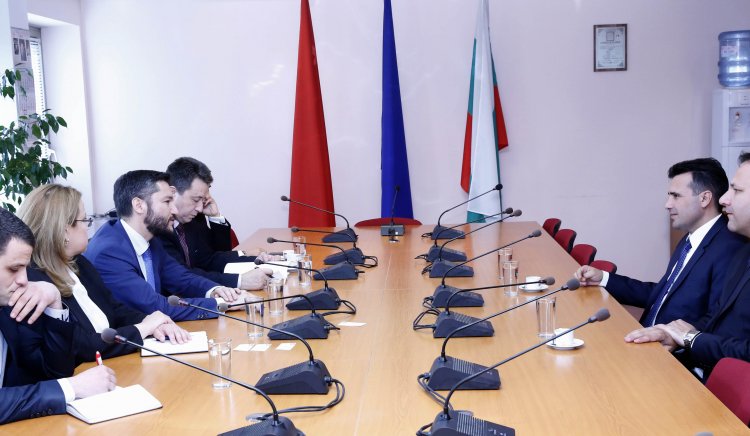 Стоилов след срещата със Заев: За БСП най-важни са стабилността и единството на Македония