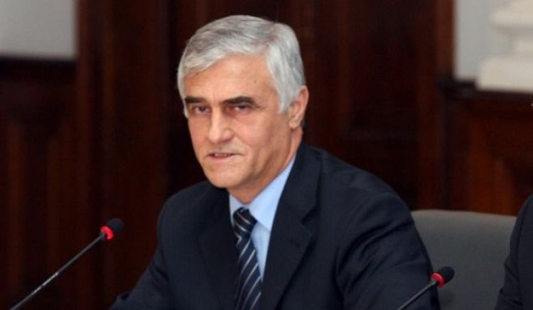 Петър Димитров представи декларация на ПГКБ пред парламента