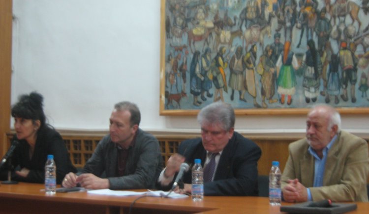 Университетски преподаватели, учители и директори дискутираха в Благоевград проблемите на българското образование