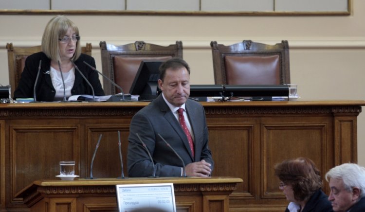 Ангел Найденов призова депутатите да подкрепят кампанията в подкрепа на пострадалите от земетресението в Перник 