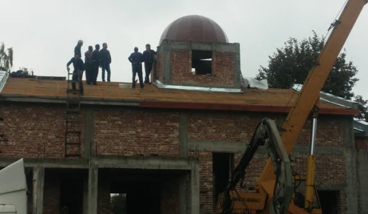 Кандидати на БСП и жителите на с. Триводици положиха купола на храм „Св. Георги”