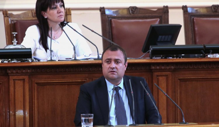 Иван Иванов: При затворен парламент всички решения ще се взимат на тъмно