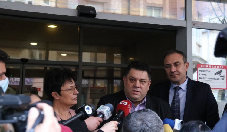 Атанас Зафиров: НС на БСП даде мандат на лидера си Корнелия Нинова да подпише коалиционното споразумение
